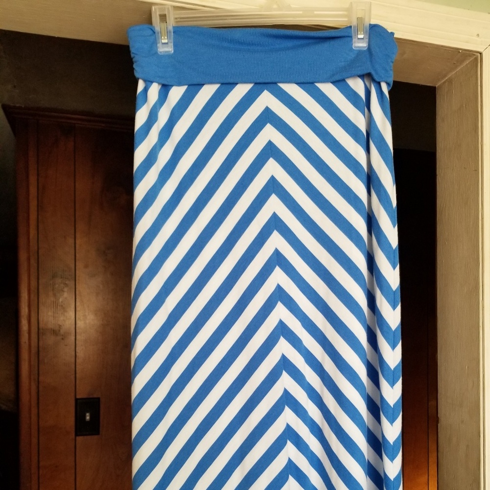 Ladies maxi skirt